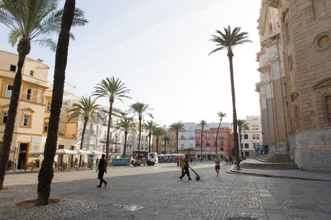 Arco Junto A La Catedral De